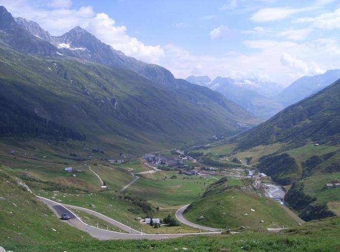 Blick vom Furkapass in Richtung Realp