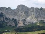 Paragliding Fluggebiet Europa » Schweiz » Luzern,Schimbrig,Aussicht vom Chli F�rstein (1900m) auf die gegen�ber liegende Schw�ndiliflue-Gr�nflue (1945,8m). Der selten bestiegene Felskopf ist f�r ge�bte Bergg�nger ein lohnendes Ziel (T5).