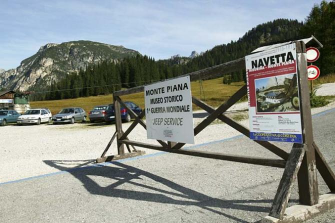 Shuttle-Jeep zum Mte.Piana

mit freundlicher Genehmigung �www.azoom.ch