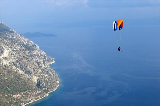 Flug �ber die Bucht Richtung Hotel "Alnata"