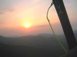 Paragliding Fluggebiet Europa » �sterreich » Osttirol,Zettersfeld,4 Std. auf gute Bedingungen gewartet und dann in den Sonnenuntergang geflogen; das ist Paragliden, es lohnt sich immer zu warten. Ort:Brauneck