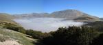 Paragliding Fluggebiet Europa » Italien » Umbrien,Castelluccio,Casteluccio im Herbstnebel