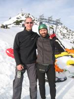 Paragliding Fluggebiet Europa » �sterreich » Tirol,Stubaital - Kreuzjoch / Elfer,Ich treffe Mike K�ng am Startplatz Kreuzjoch. Kurz nach dem Foto startet er und beginnt mit seinen Acrofl�gen beim Stubaicup 2008.