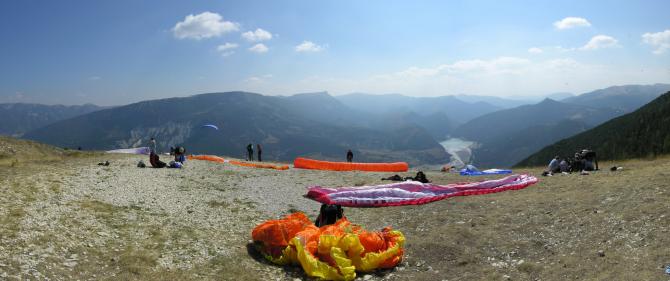 Am S�d-Start mit Blick zum See (Landeplatz)