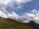 Paragliding Fluggebiet Europa » Schweiz » Graub�nden,Val Lumnezia Hitzeggen,Cassons in einer Mischung aus dynamischen und thermischen Aufwinden.