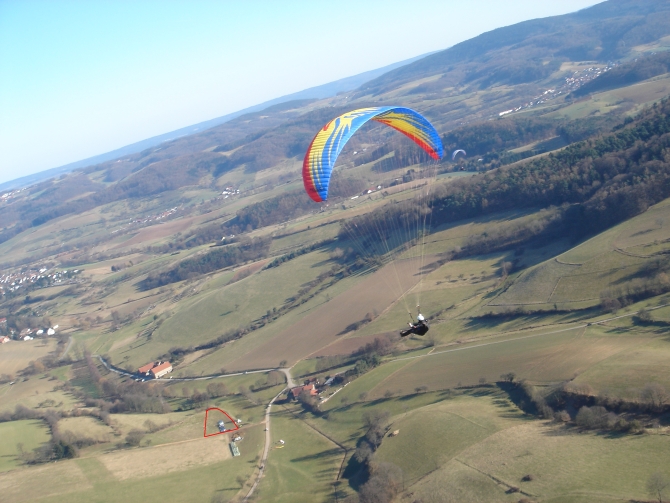 Parkplatz f�r das Park&Fly @04/2008