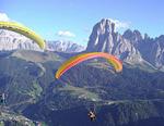 Paragliding Fluggebiet Europa » Italien » Trentino-S�dtirol,Ciampinoi,Thermikfliegen in Gr�den