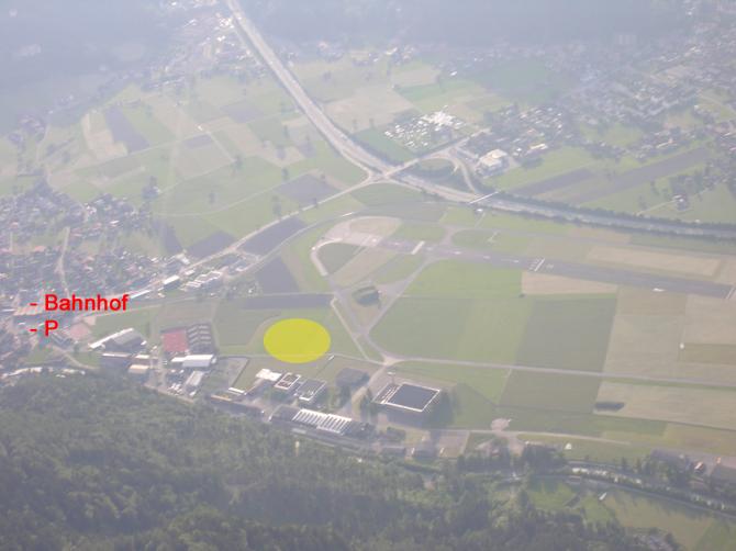Landeplatz in Wilderswil; sehr oft wird jedoch nach Interlaken in die Stadt geflogen...
