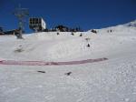 Paragliding Fluggebiet ,,Winter-Startplatz direkt neben der Bergstation.
Zuschauer sitzen auf der Terasse im Restaurant...