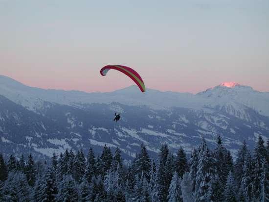 Im Winter kann man mit dem Skilift (mit Skiern) hoch!
