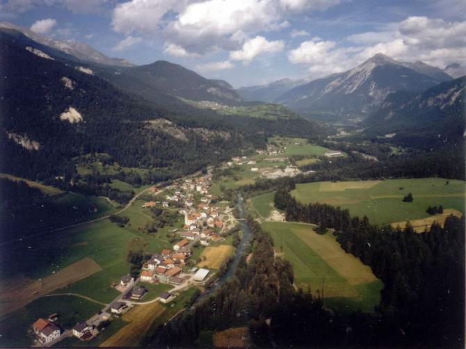 Blick auf Surava