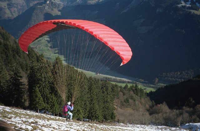 Start vom Startplatz Eggen oberhalb Bergstation