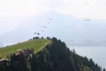 Paragliding Fluggebiet ,,Startplatz Staffelhöhe, im Hintergrund Pilatus