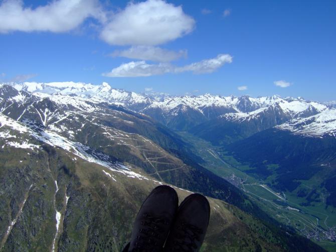 Querung nach Bellwald.
Blick ins Goms mit schöner Wolkenstrasse.