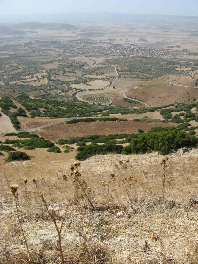 Blick zur Auffahrtstrasse und auf Tuili vom SP aus.
Sept.2007, T.Uhlmann