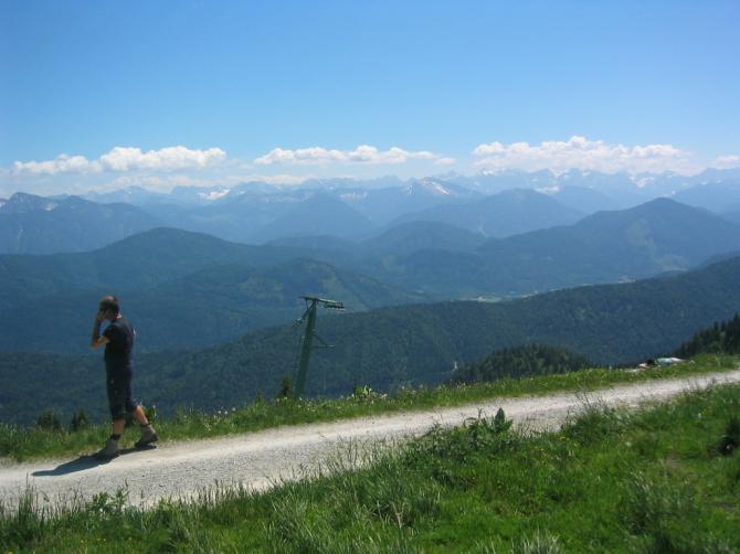 Und der Blick direkt in die Berge.