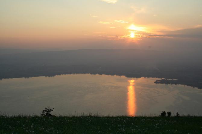 Wie die schweizer Nationalhymne: Fliegst im Abendrot daher...