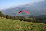 Paragliding Fluggebiet Europa » Schweiz » Schwyz,Wildspitz,Blick auf den Startplatz direkt unter dem Restaurant.