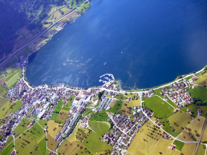 Arth Goldau am Zugersee von oben.