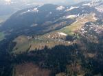 Paragliding Fluggebiet Europa » Schweiz » Schwyz,Hummel,Der ganze Berg von oben. Der obere Startplatz ist in der Mitte vom Bild.