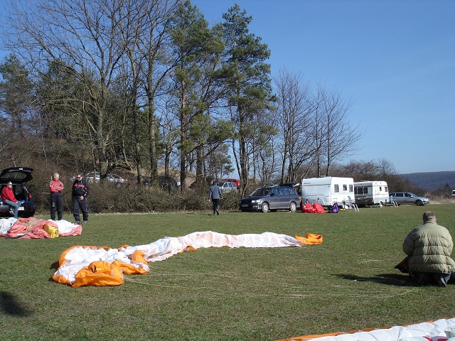 Platz für`s Womo und Zelt gibts auch.