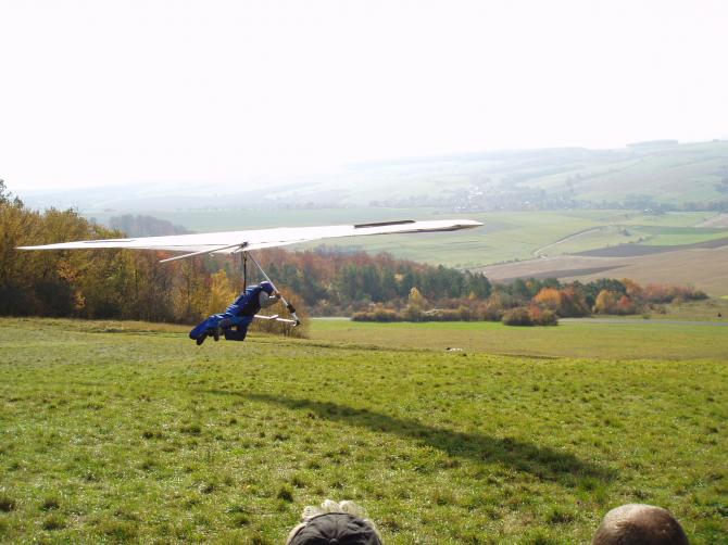 24.10.2004 
Drachenstart und fliegen ist auch möglich.