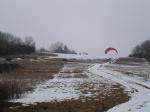 Paragliding Fluggebiet Europa » Deutschland » Thüringen,Harsberg,Leider immer noch kein Frühling.Aber man kann erkennen,daß Absaufen eigentlich nicht möglich ist,wg. mangelnder Höhe.Klappts mal nicht,läuft man halt mit offener Kappe wieder nach oben.Vorrausgesetzt es ist nicht so viel los.