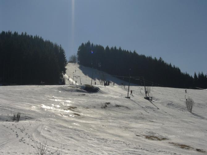 Skibetrieb am Übunshang! Aber ab April wird hier geschult!