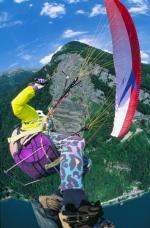 Paragliding Fluggebiet Europa » Schweiz » Glarus,Kerenzerberg,Steilspirale(n) über Weesen, M.Scheel

mit freundlicher Genehmigung ©www.azoom.ch