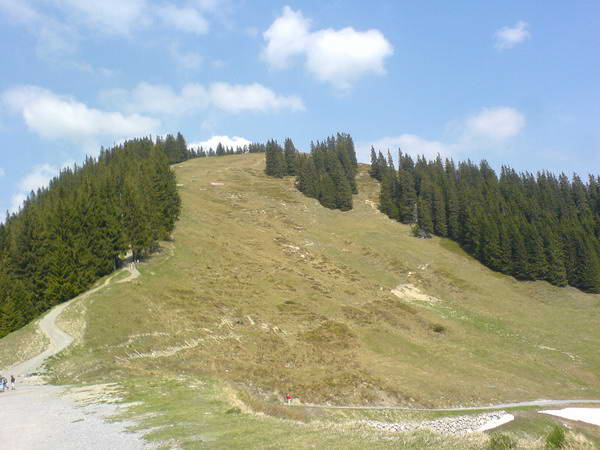 Oberer Startplatz auf dem Weiherkopf! Sehr steil! Rückwärts Aufziehen sollte man können!