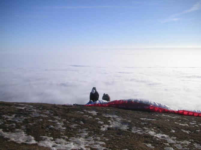 Schöckl Süd-Oststart am 28.12.2007...der Bodennabel reichte bis knapp an den Landeplatz.