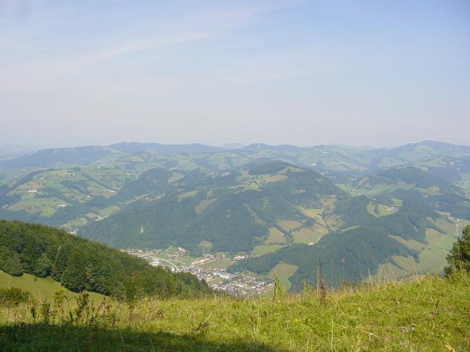 Blick vom Gipfelstartplatz Richtung Ternberg