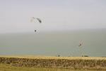 Paragliding Fluggebiet Europa » England,Dizzard,Am Startplatz, ca. 200m amsl. 3.04.06. Foto: Mhaikis Wife