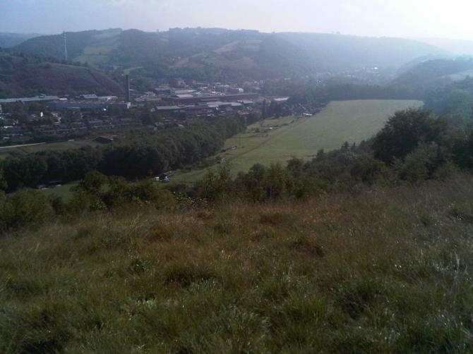 from top view to the landingzone...at far right is powerline !