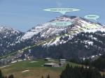 Paragliding Fluggebiet Europa » Deutschland » Bayern,Scheidegg,Hochgrat vom Imberg/Steibis aus gesehen.
Landeplatz ist unmittelbar neben der Talstation. (Mai 2006)