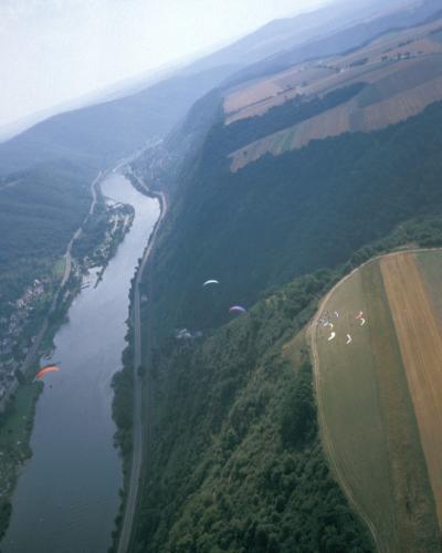 An einem guten Thermik-Tag hat Rony Herchen dieses tolle Foto vom
Gelände Lasserg/Mosel geschossen.