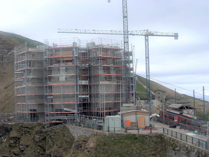 Hier wird aktuell umgebaut und die Bahn ist bis 2017 geschlossen.