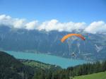 Paragliding Fluggebiet ,,Wunderschöne Spätsommerflug von der Axalp. Aufnahme kurz nach der Start von startplatz Axalp Skiberg am 2. September 2007