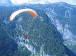 Paragliding Fluggebiet Europa » Österreich » Oberösterreich,Krippenstein,Das Bild ist im Sommer 2004 im Fluggebiet Krippenstein entstanden. Im Hintergrund das schöne Bergmassiv