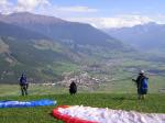 Paragliding Fluggebiet Europa » Schweiz » Graubünden,Motta Naluns,Am Startplatz neben dem Gasthof - September 2005