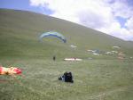 Paragliding Fluggebiet Europa » Italien » Umbrien,Castelluccio,Am Ostübungshang im Mai 2005