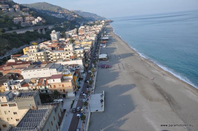 Landeplatz bei der Windfahne an der Piazza Angelo d'Arrigo