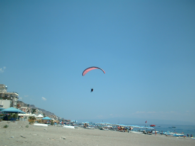 Strandlandung in Latojanni.