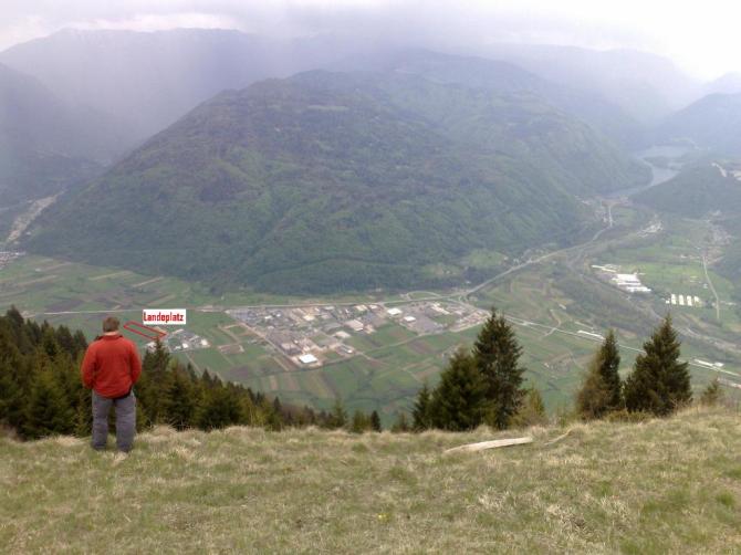 Landeplatz von Startplatz gesehen.