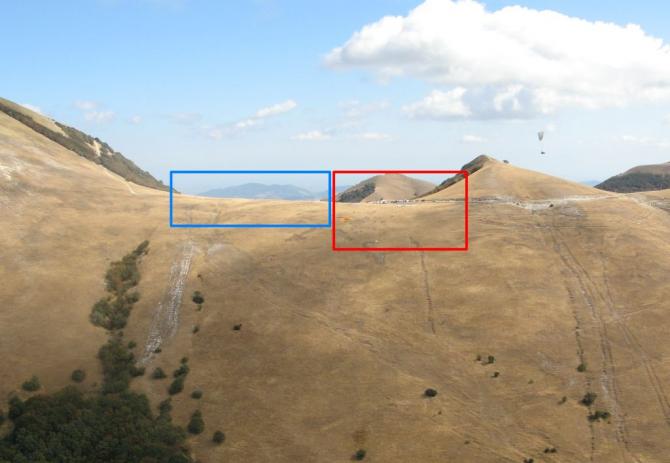 Startplatz SW:
Blau: Start- und Landeplatz der Deltisti 
Rot: Start- und Landeplatz Gleitschirm