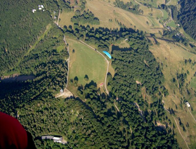 Über dem Schauinslandgipfel-in 2000m Höhe macht es zusammen so richtig Spass