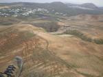 Paragliding Fluggebiet Europa » Spanien » Kanarische Inseln,Lanzarote - Mala,...Mala soll es wieder mal sein 20.2.2008-Blick auf den Startplatz beim Staudamm ohne Stau...
