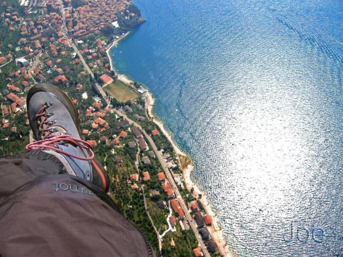 Der Landeplatz ist hier nicht zu sehen und befindet sich etwas hinter mir