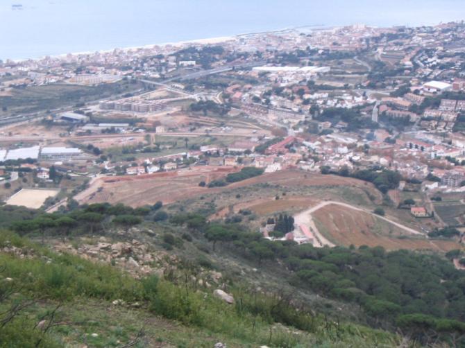 Blick vom Startplatz bis Barcelona, den Strand in Sicht- und Reichweite.