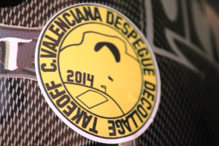 This is our 5 euros sticker for the year 2014. Please get one and help us out, maintaining the sites even better. Only 5 euros, yes only 5 euros, all sites the whole year.
And I tell you what, we have a whole new load of pilots, who are working hard. So join us, them.
Nick, officialy guiding since 1998, www.doyouwanna.net